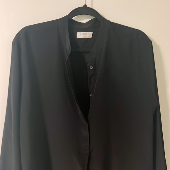 Aritzia Babaton 100% Silk Notion Tunic Size M - Picture 2 of 7